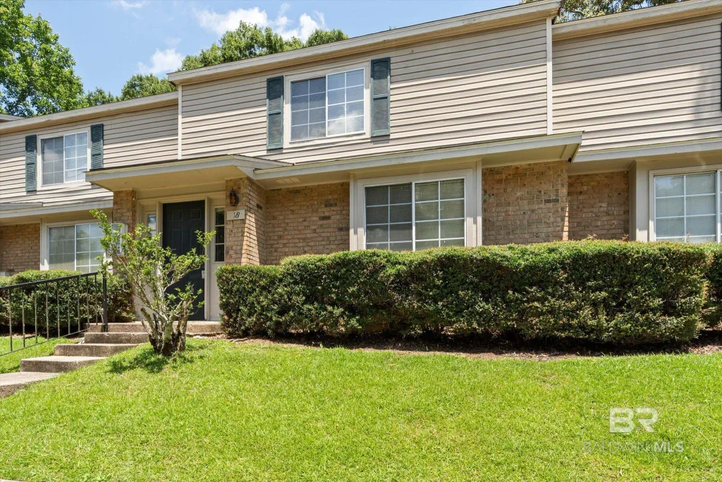 6701 Dickens Ferry Road Unit 18, Mobile
