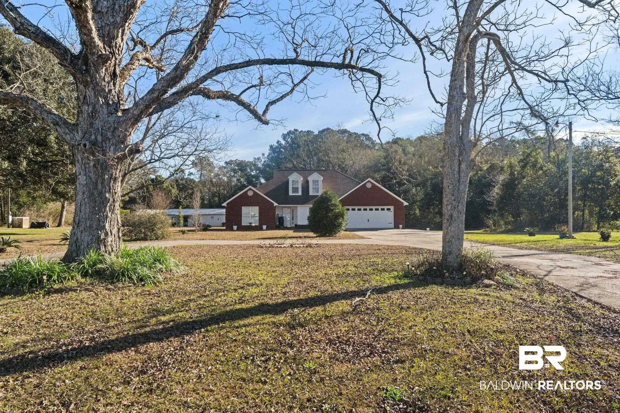 Photo of Listing #390060