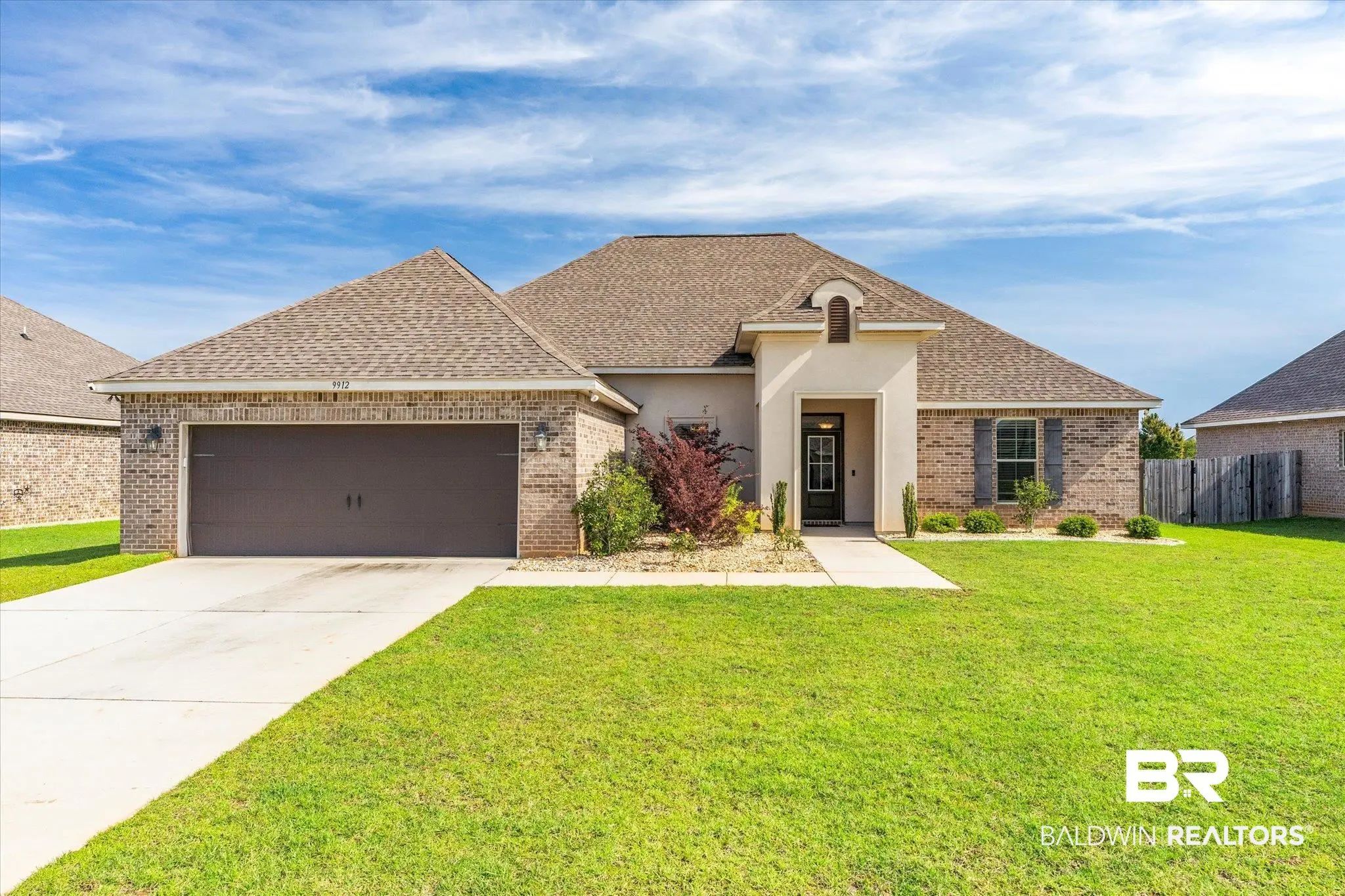 Photo of Listing #390820