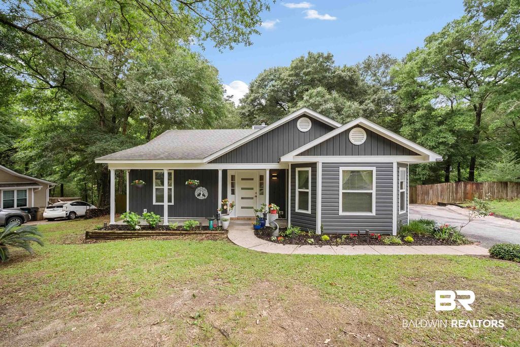 8231 Pinebough Avenue, Mobile