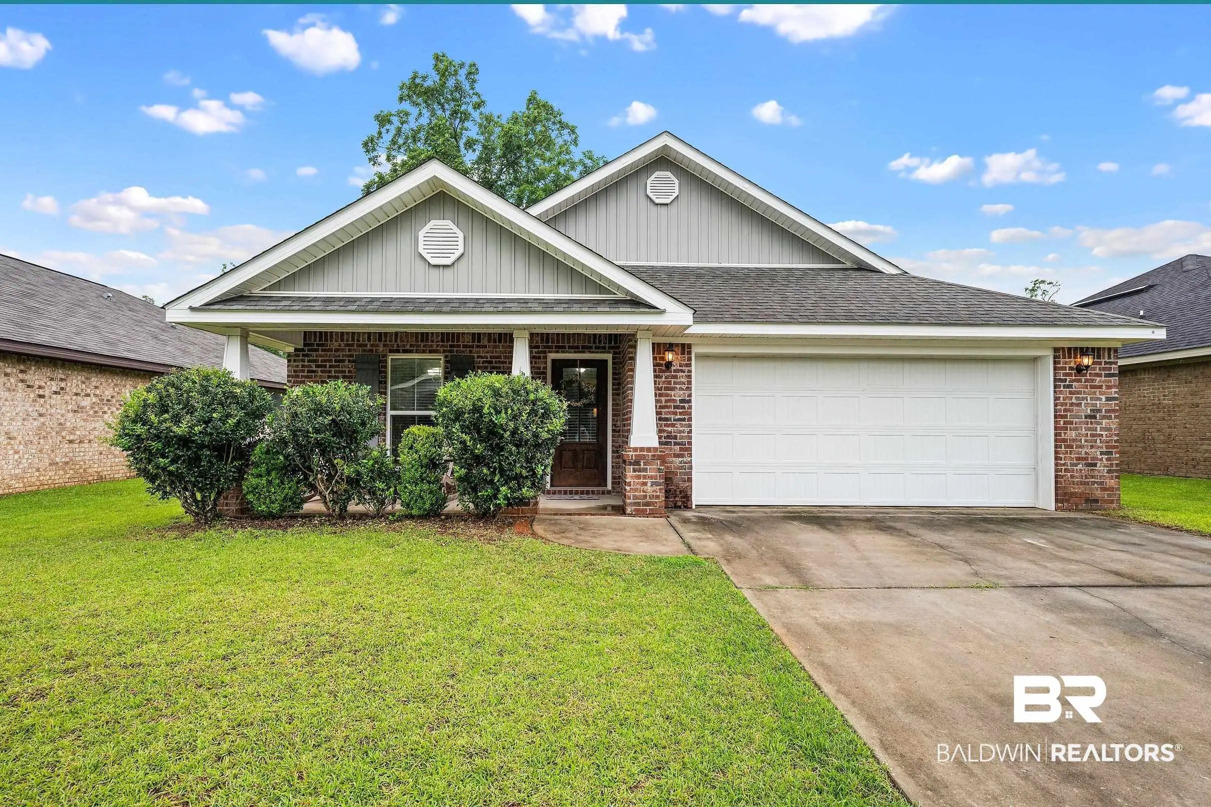 Photo of Listing #398332