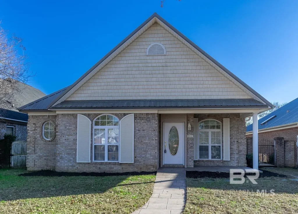 214 Hawthorne Circle, Fairhope