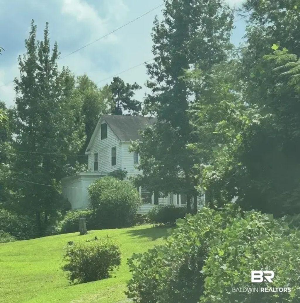1605 County Road 50, Beatrice
