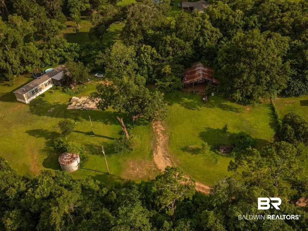 18298 County Road 73, Summerdale
