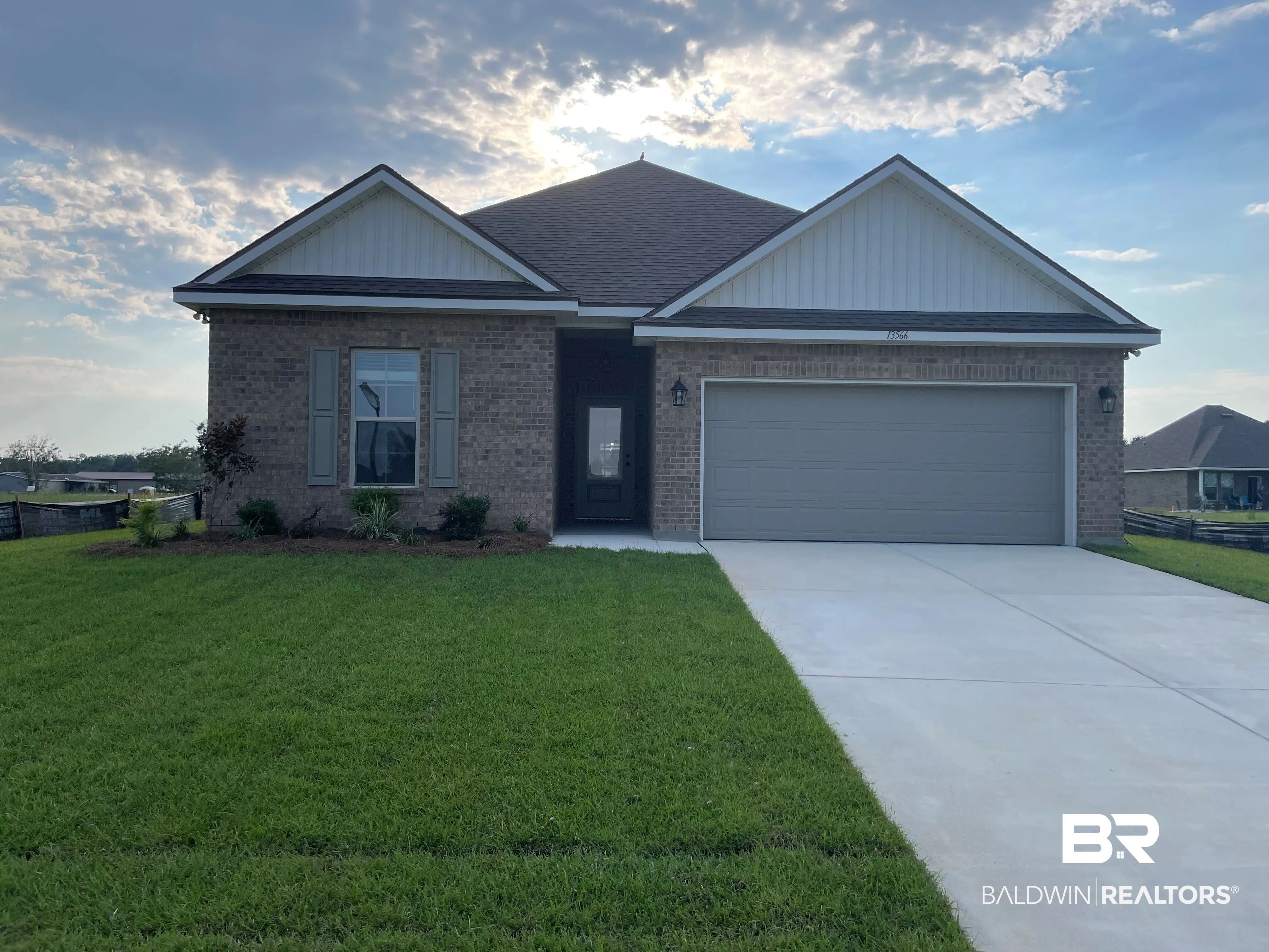 Photo of Listing #398301
