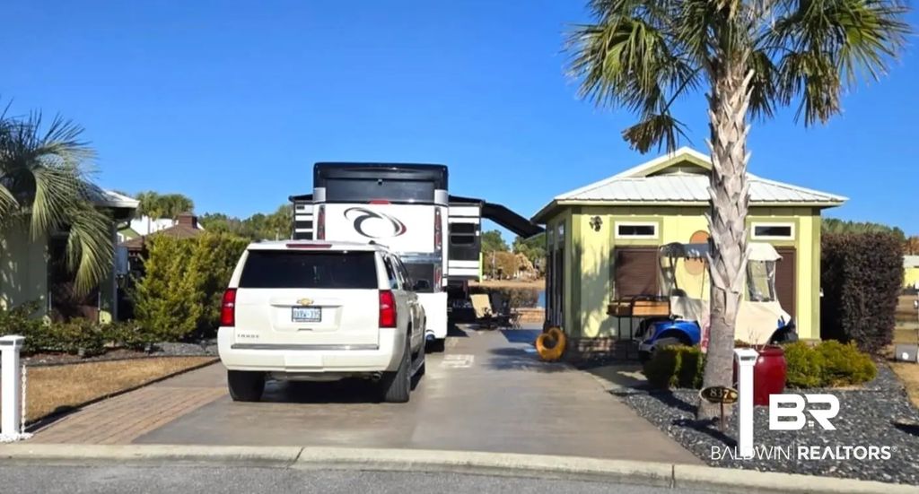 837 Carrozza Lane, Foley