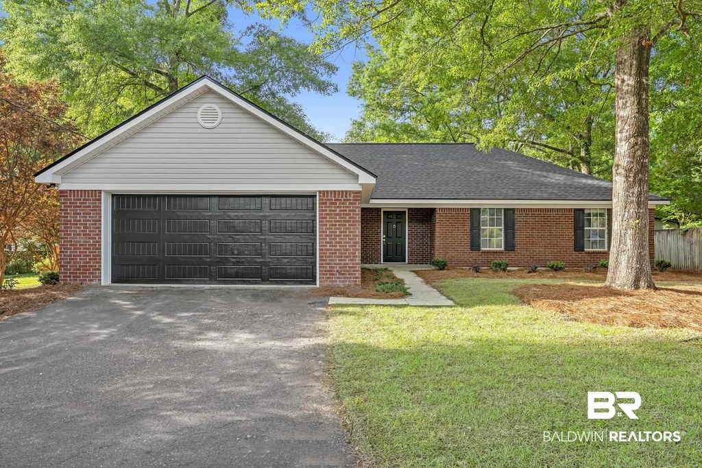 13205 Hackberry Drive, Mobile