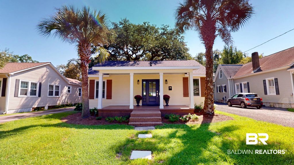 22 Hurlbert Street, Mobile