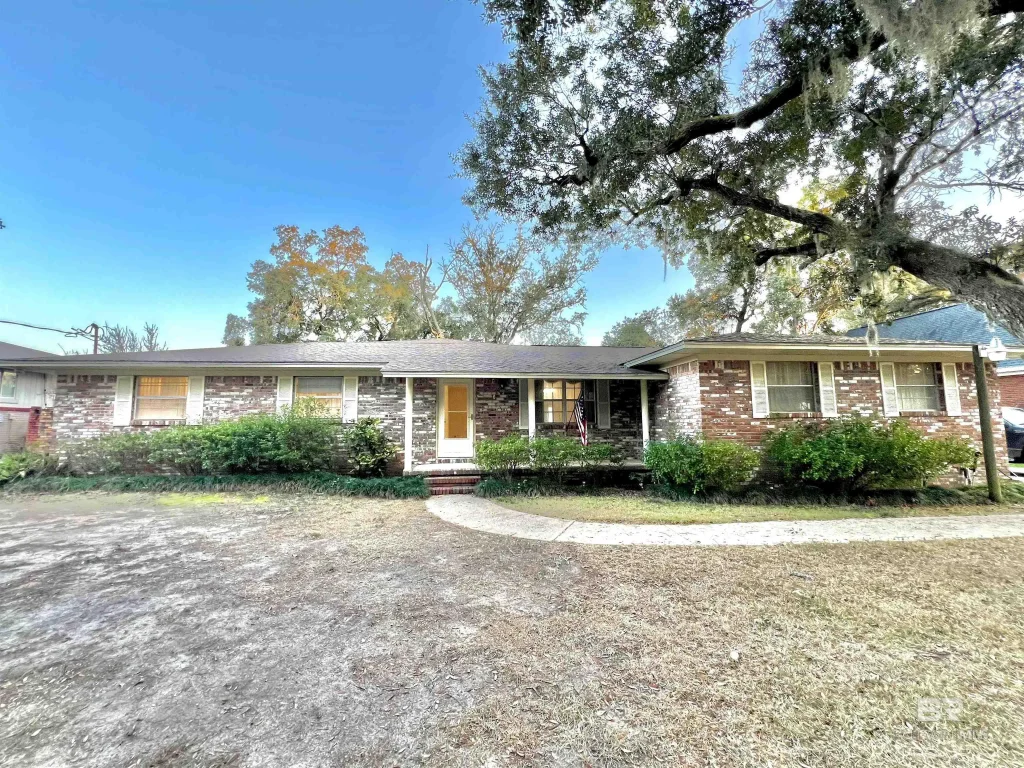 9182 Bay View Drive, Lillian