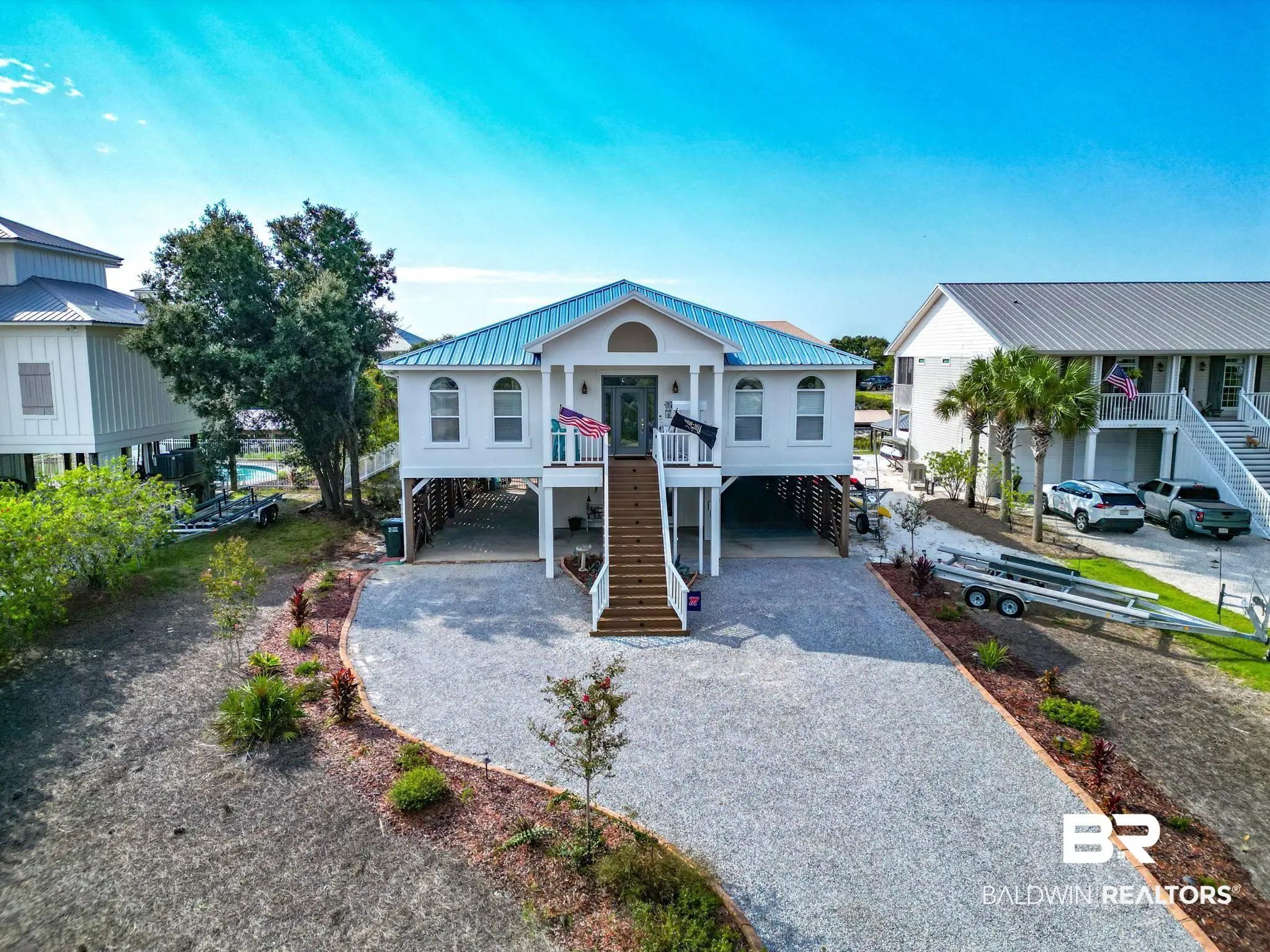 Photo of Listing #384422