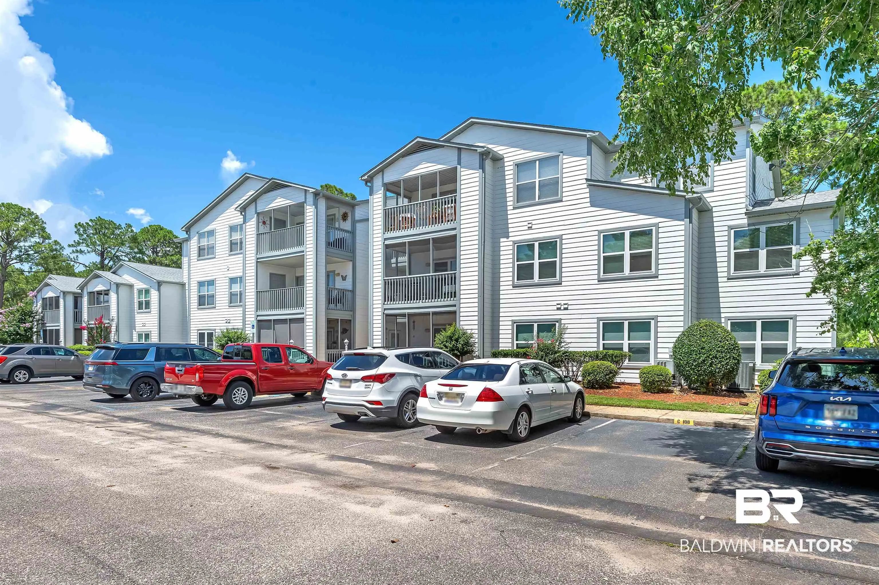 Photo of Listing #381439