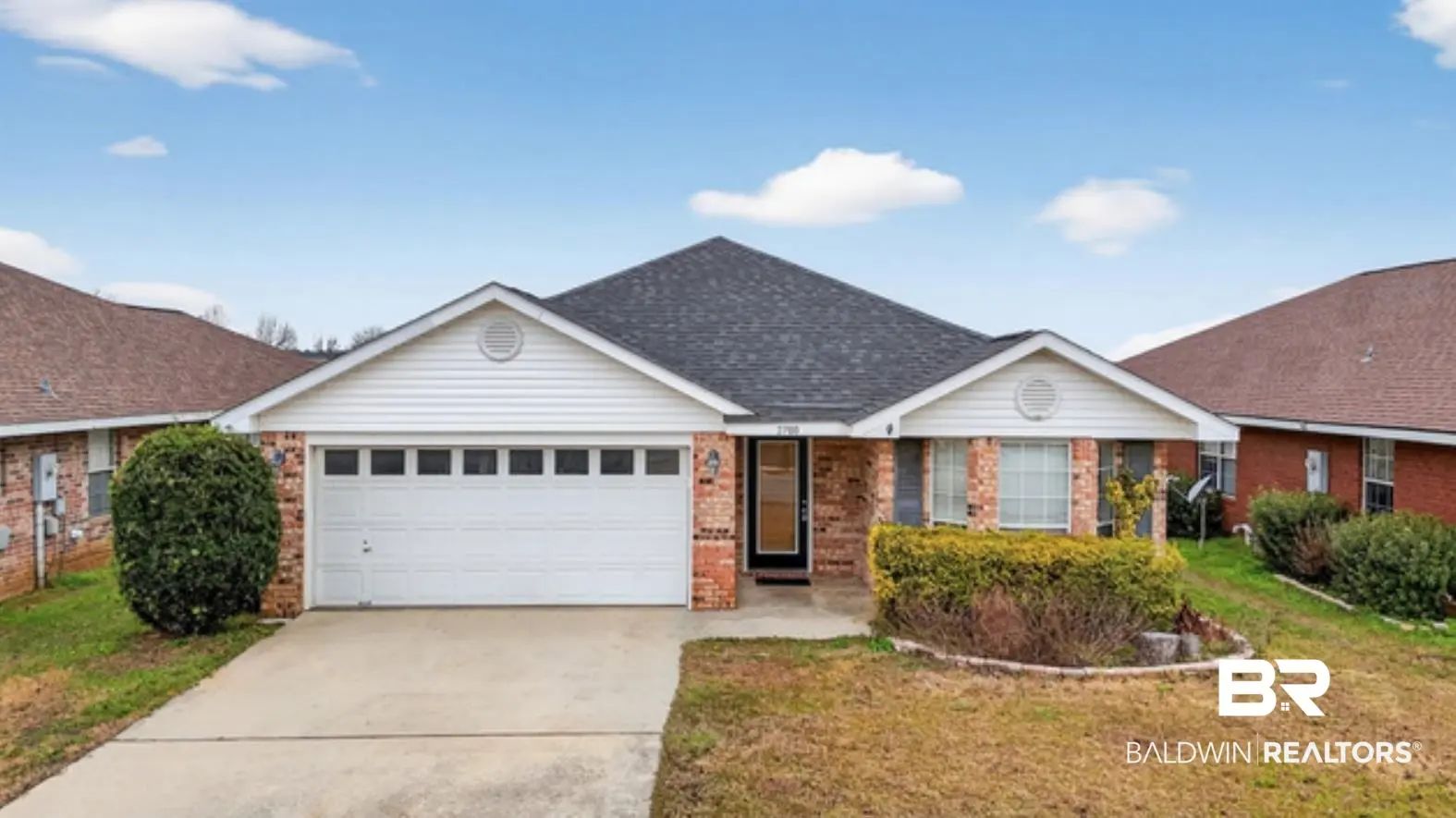 Photo of Listing #390892