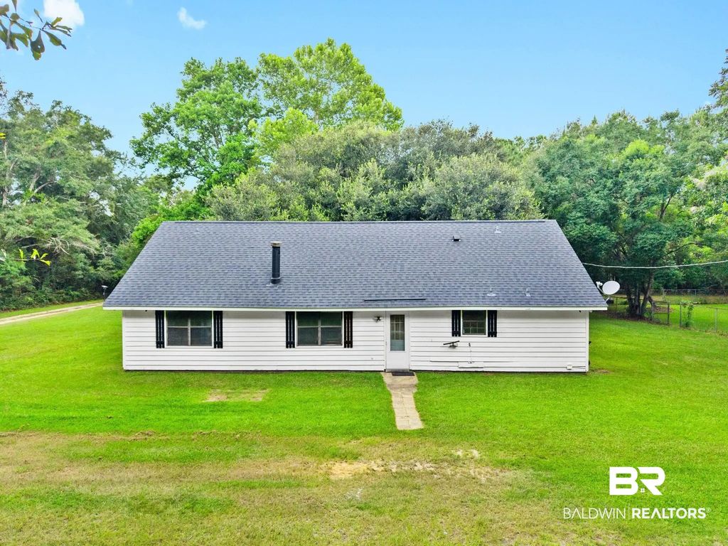 34750 Oak Lane, Stapleton