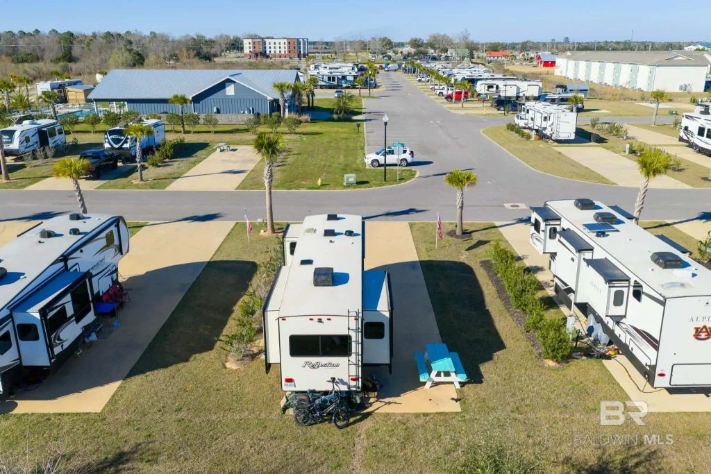 809 Vacation Circle, Foley