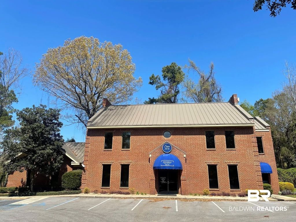 6351 Monroe Street, Daphne