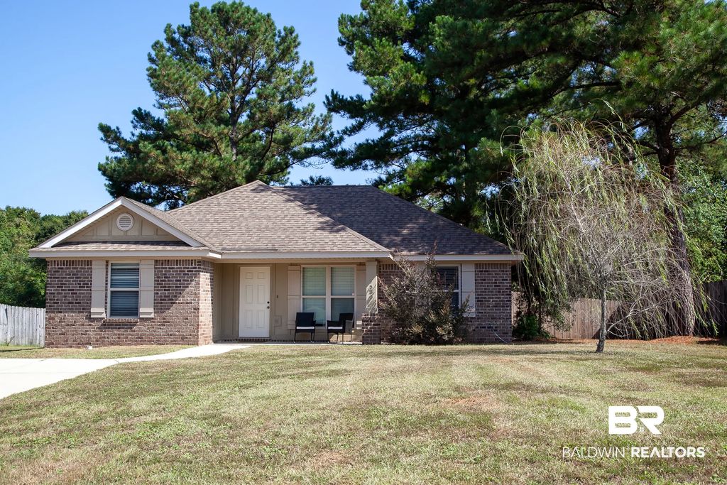 9530 Fox Hunter Court W, Semmes