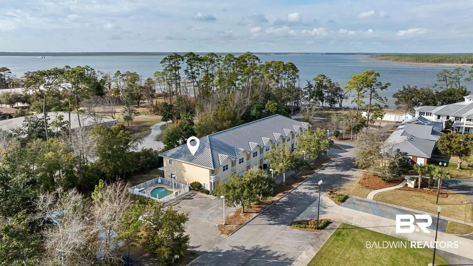Photo of Listing #374088