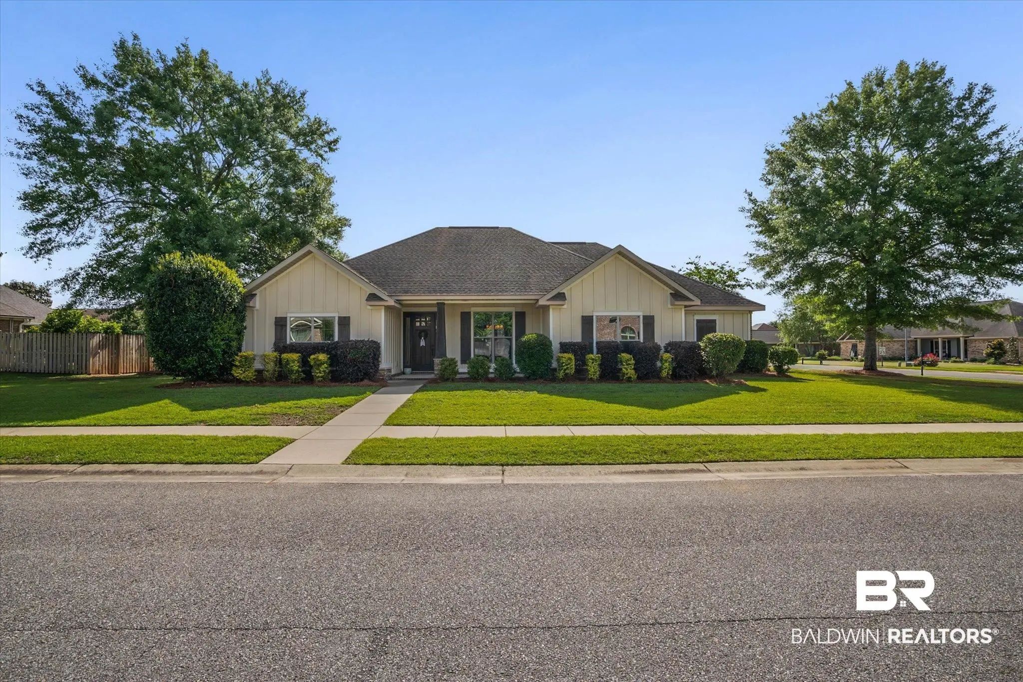 Photo of Listing #396226