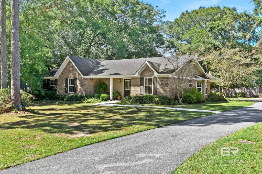 108 Charlotte Court, Daphne