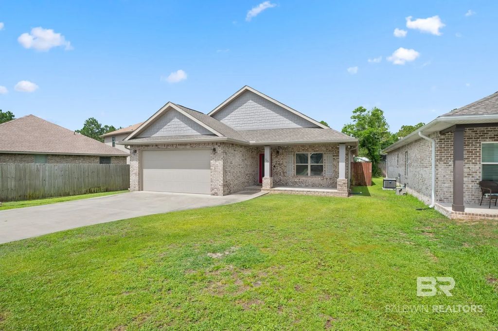725 Upper Heron Way, Pensacola