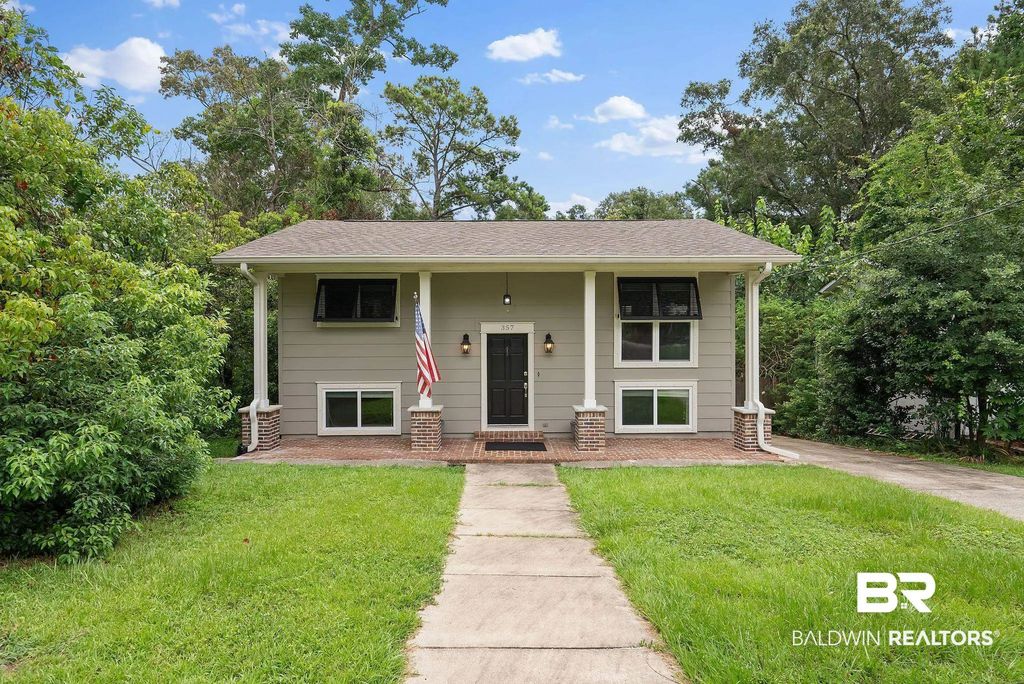 357 S School Street, Fairhope