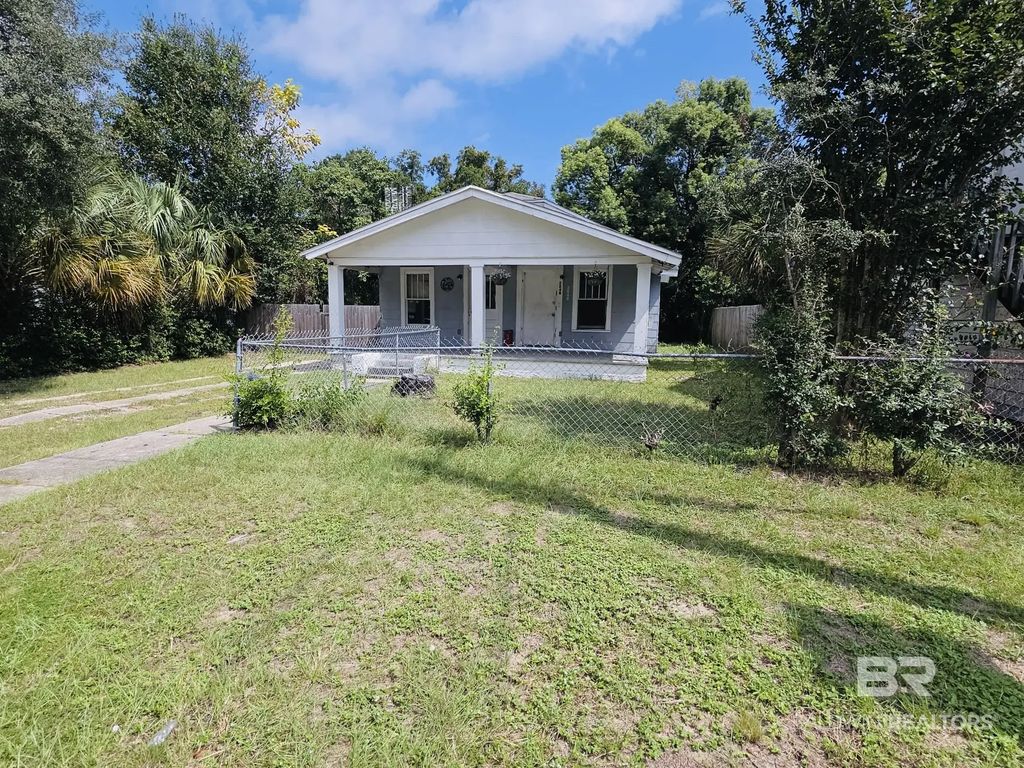 204 N E Street A,b And C, Pensacola