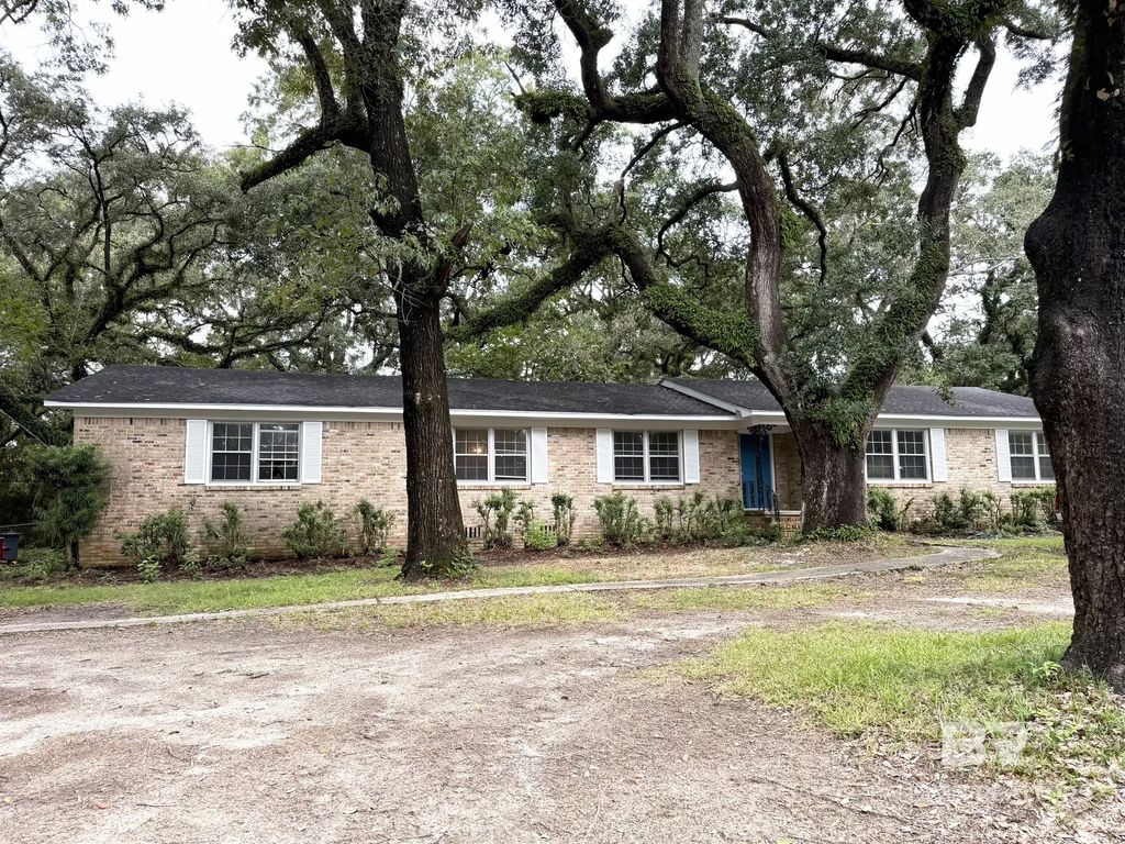 1204 Marseille Drive, Mobile