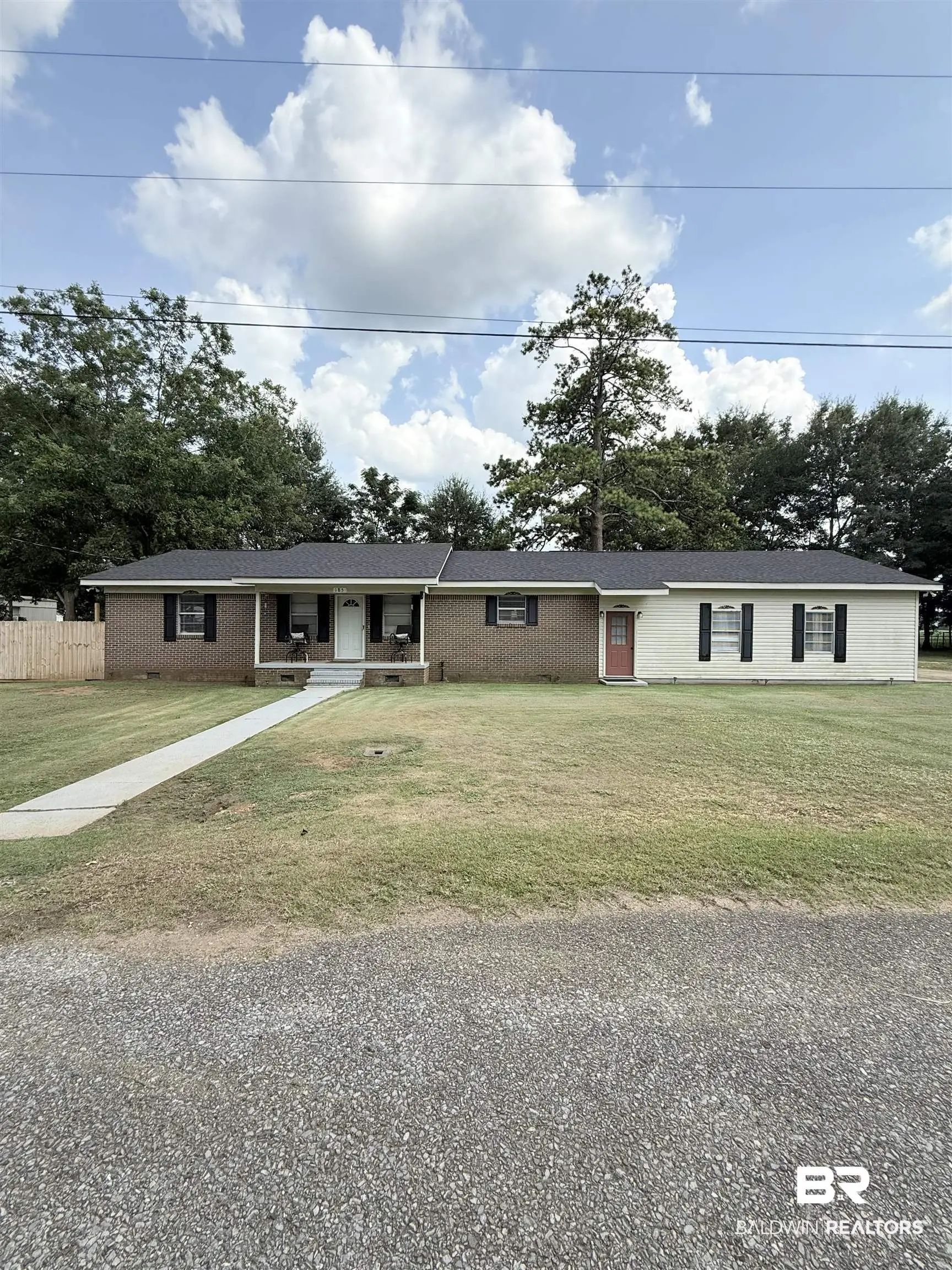Photo of Listing #400161