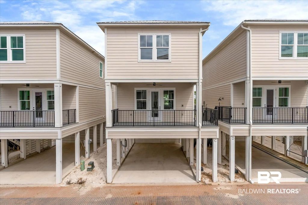 951 W Lagoon Avenue C, Gulf Shores
