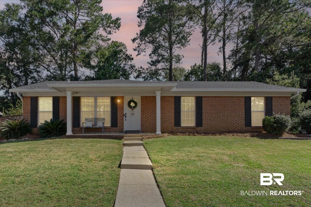5612 N Vista Bonita Drive, Mobile