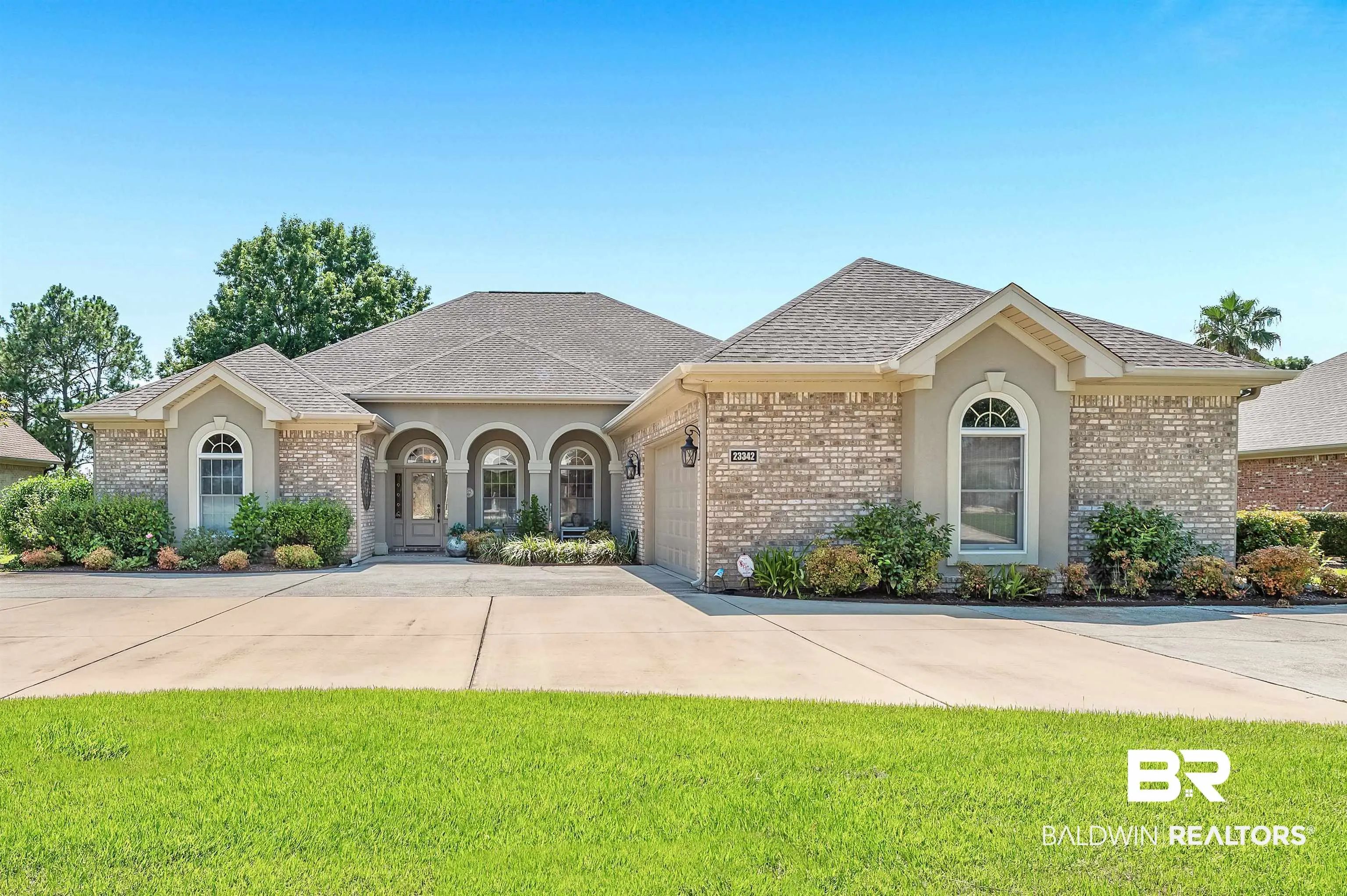 Photo of Listing #384166