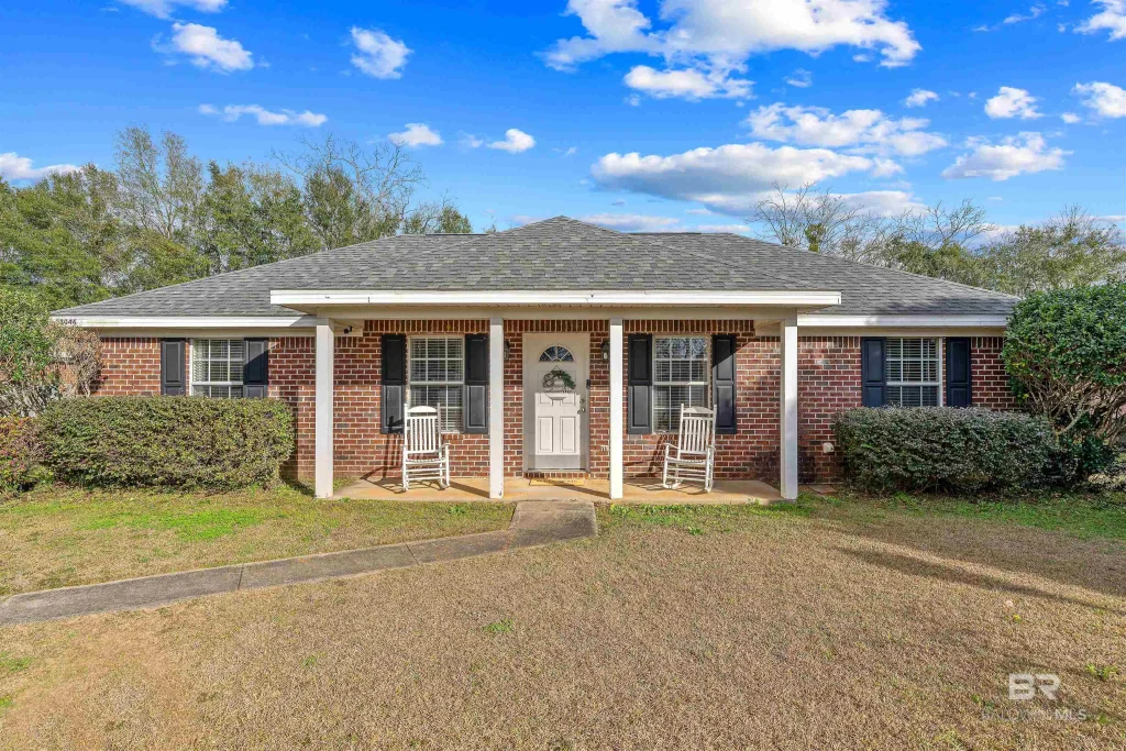 28044 Landmark Avenue, Loxley