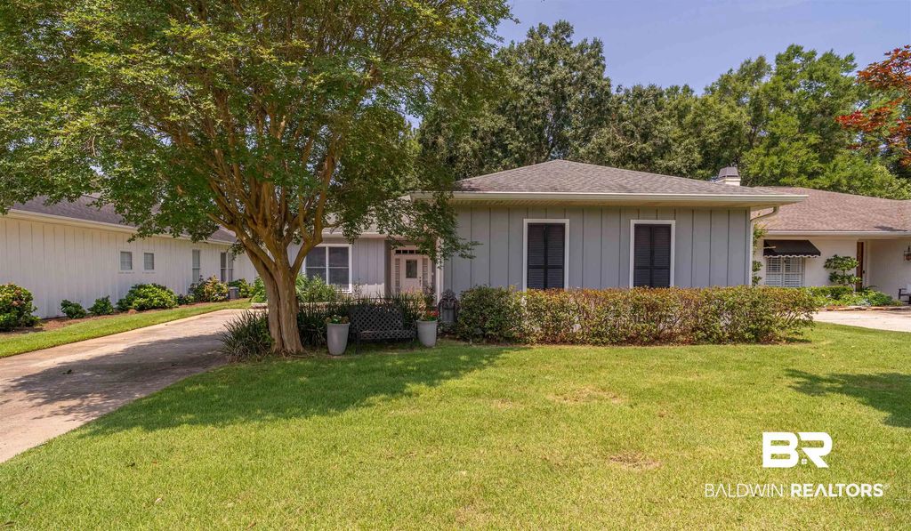 105 Oak Bend Court, Fairhope