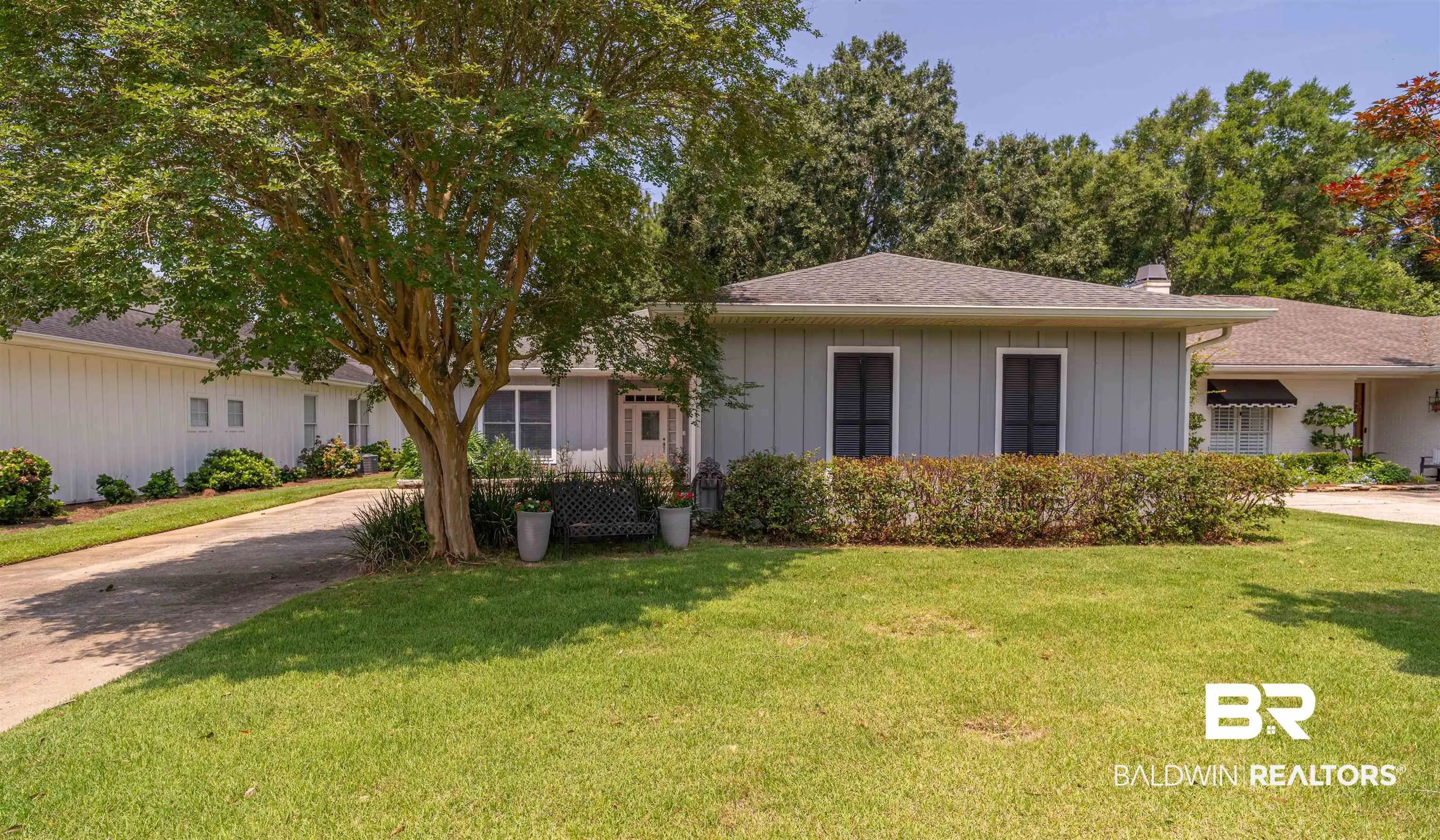 Photo of Listing #398628