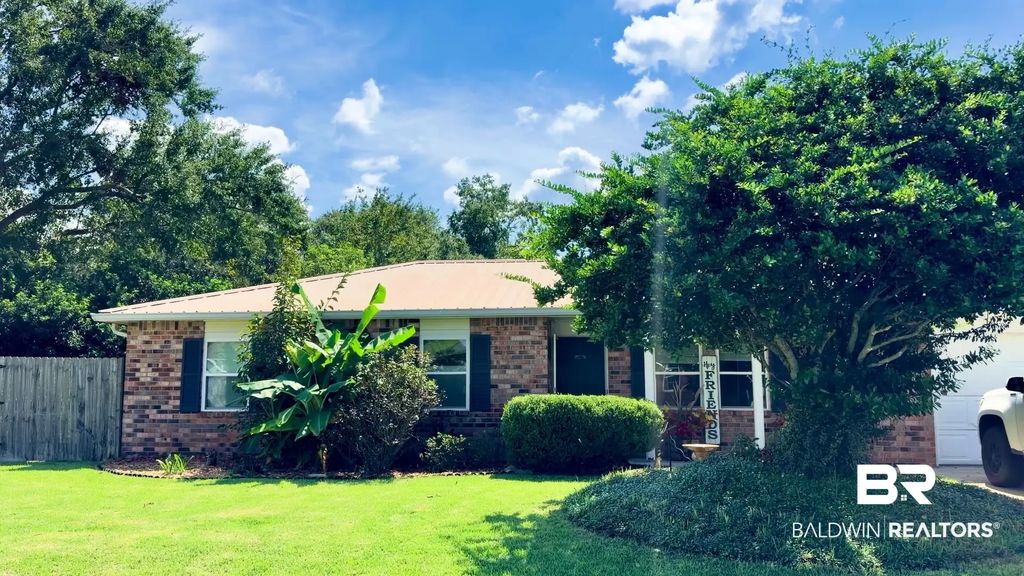 425 Cedar Court, Foley
