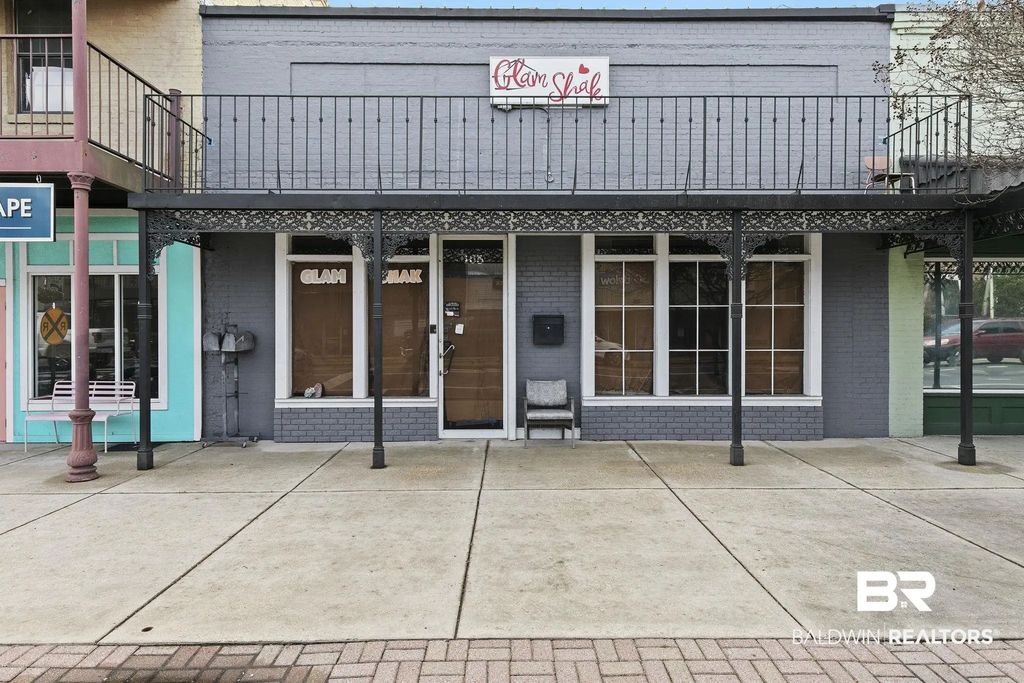 105 N Main Street, Atmore