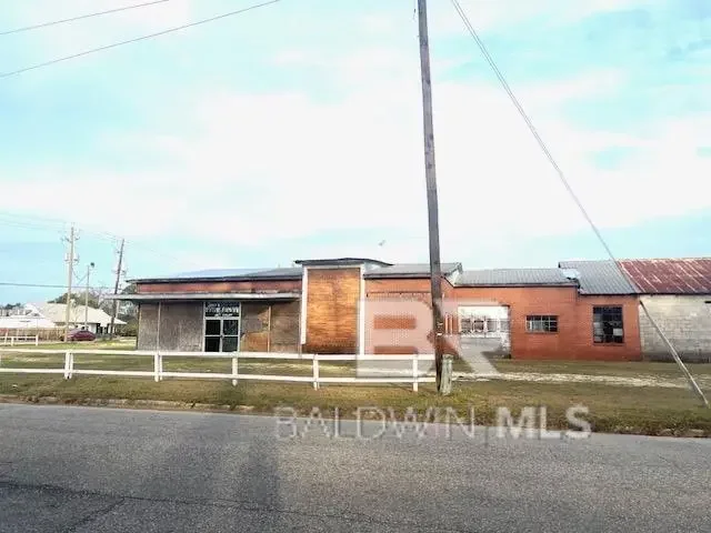 332 N Trammell Street, Atmore