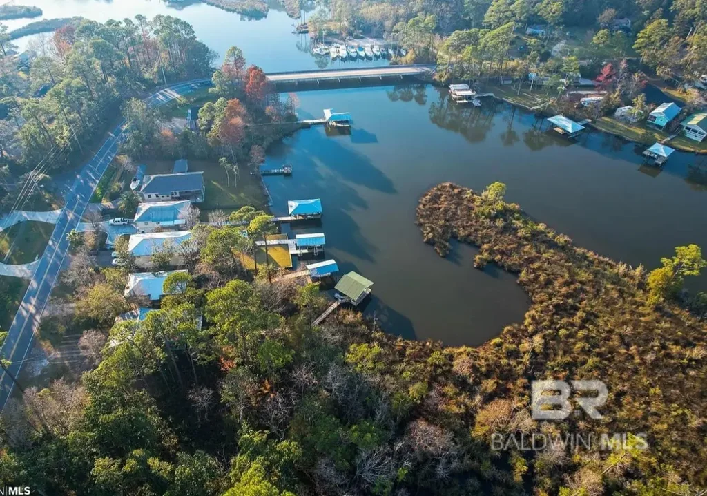 County Road 20, Elberta