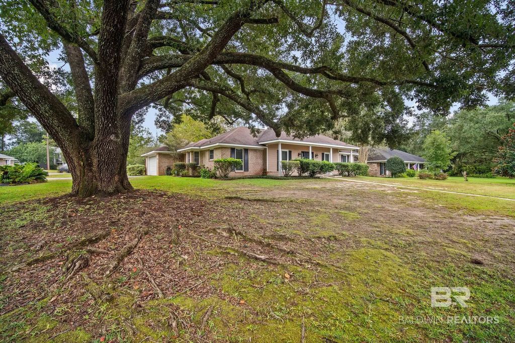 7351 E Smithfield Road, Mobile