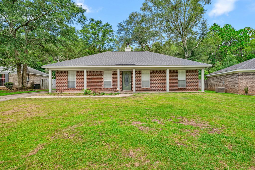 6332 N Woodside Dr N, Theodore