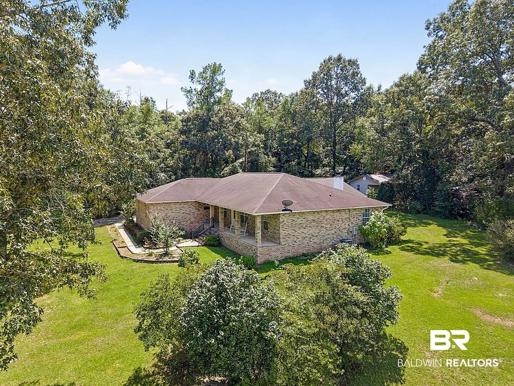 185 Magnolia Loop, Flomaton