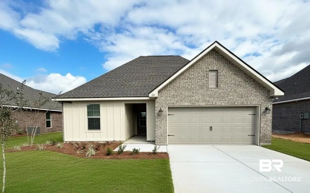 Photo of Listing #384383