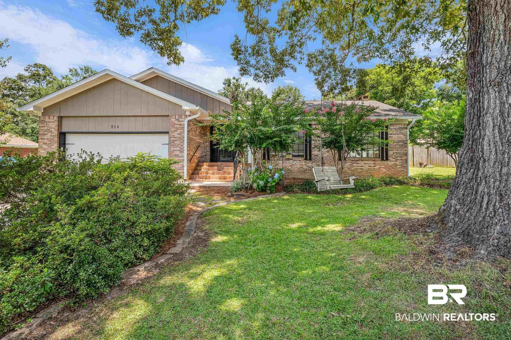 214 Black Oak Way, Daphne