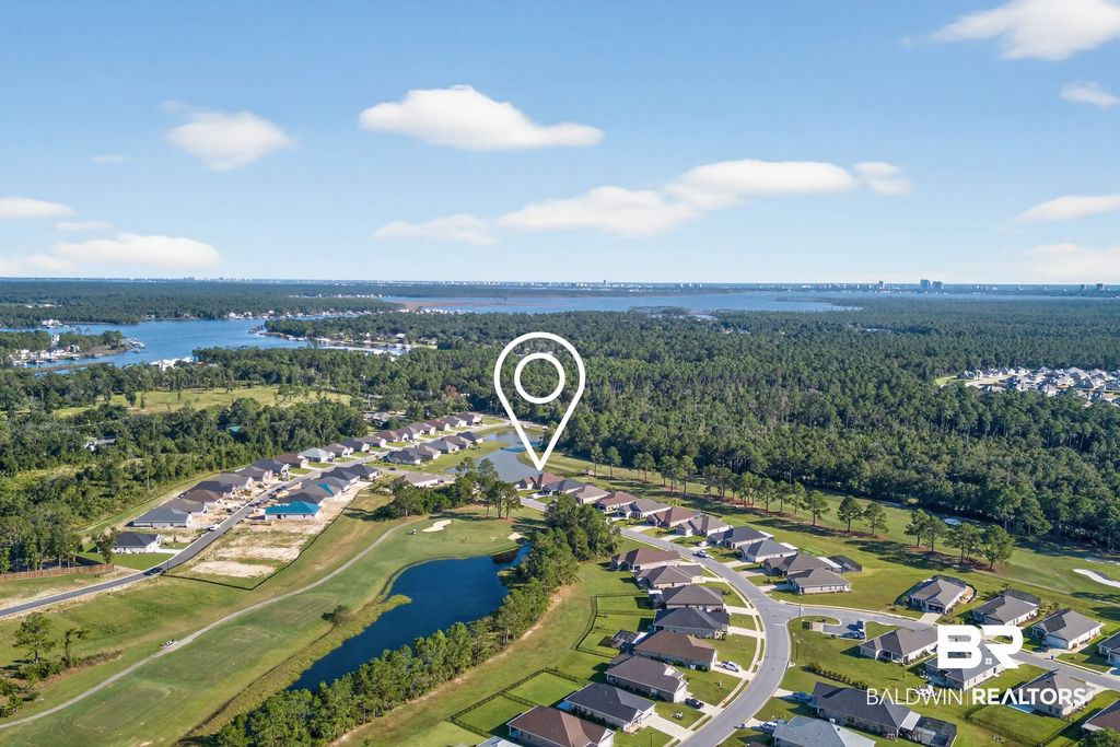 10078 Lakeview Drive, Foley