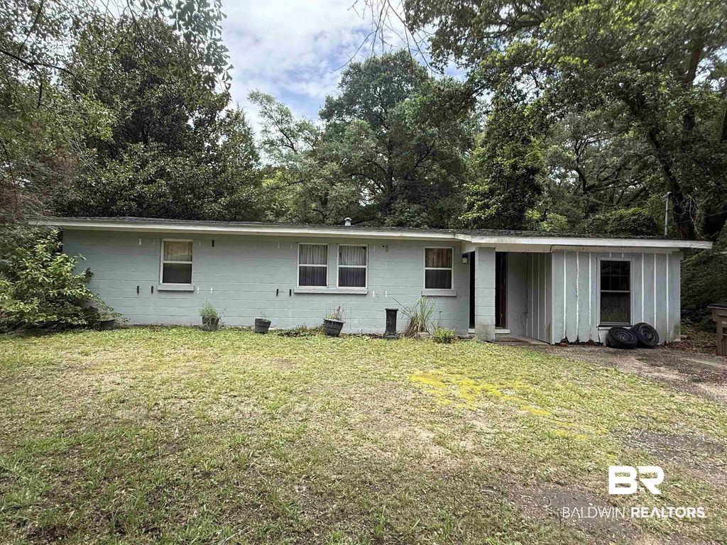 2213 Vivian Drive, Mobile