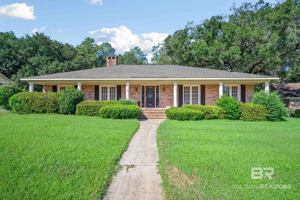1908 Pine Bough Court, Mobile