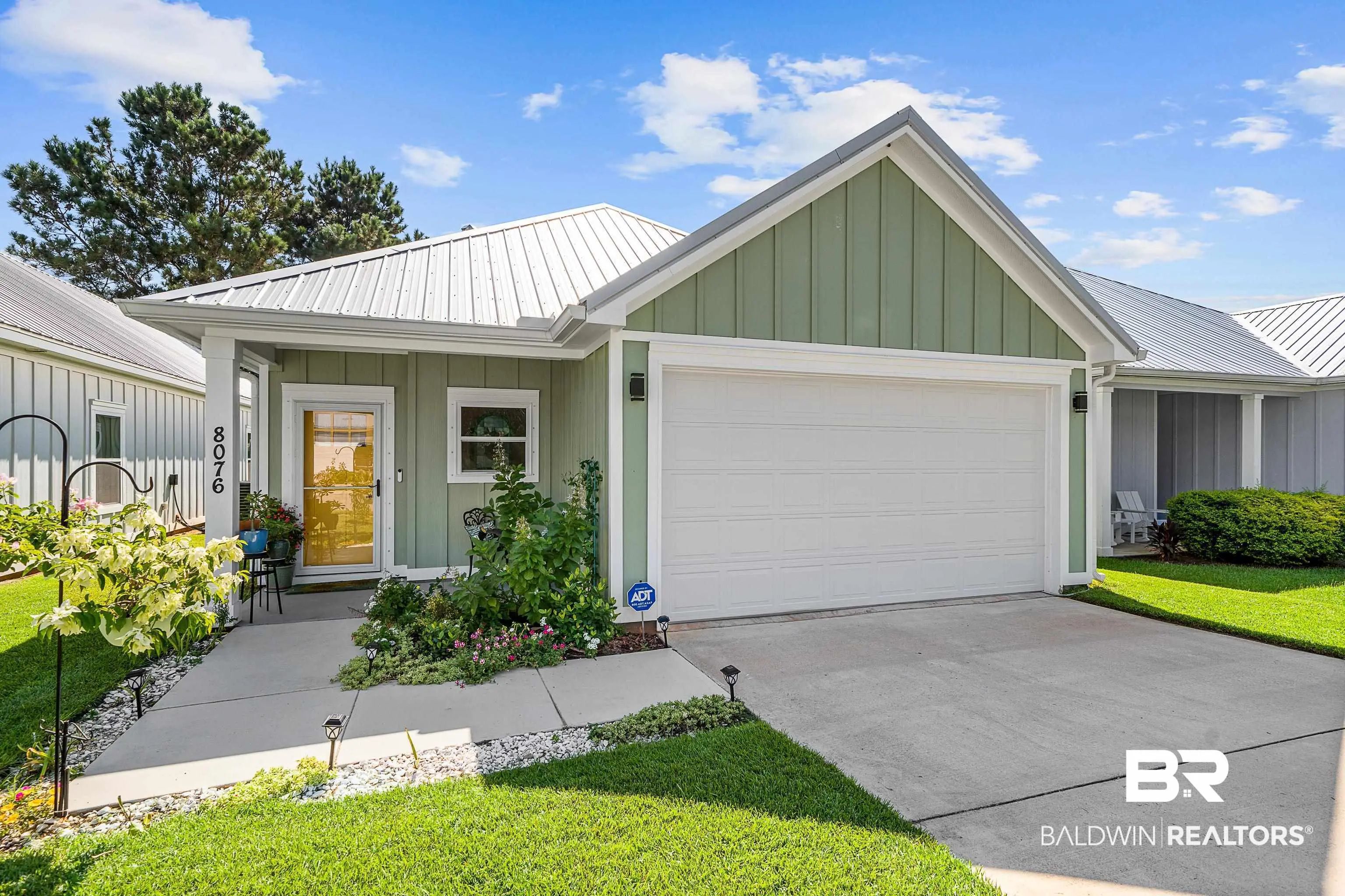 Photo of Listing #394687