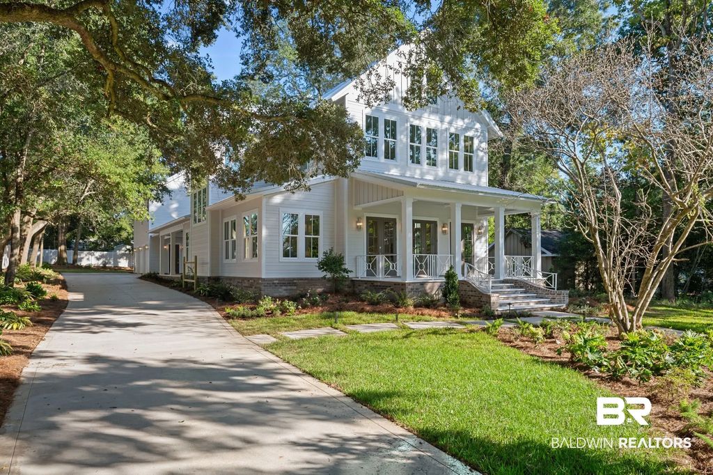 715 S Mobile Street, Fairhope