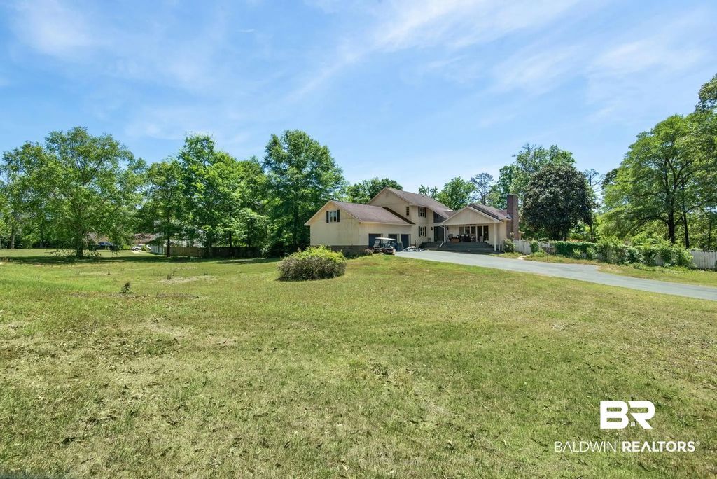 20 Canterbury Road, Monroeville