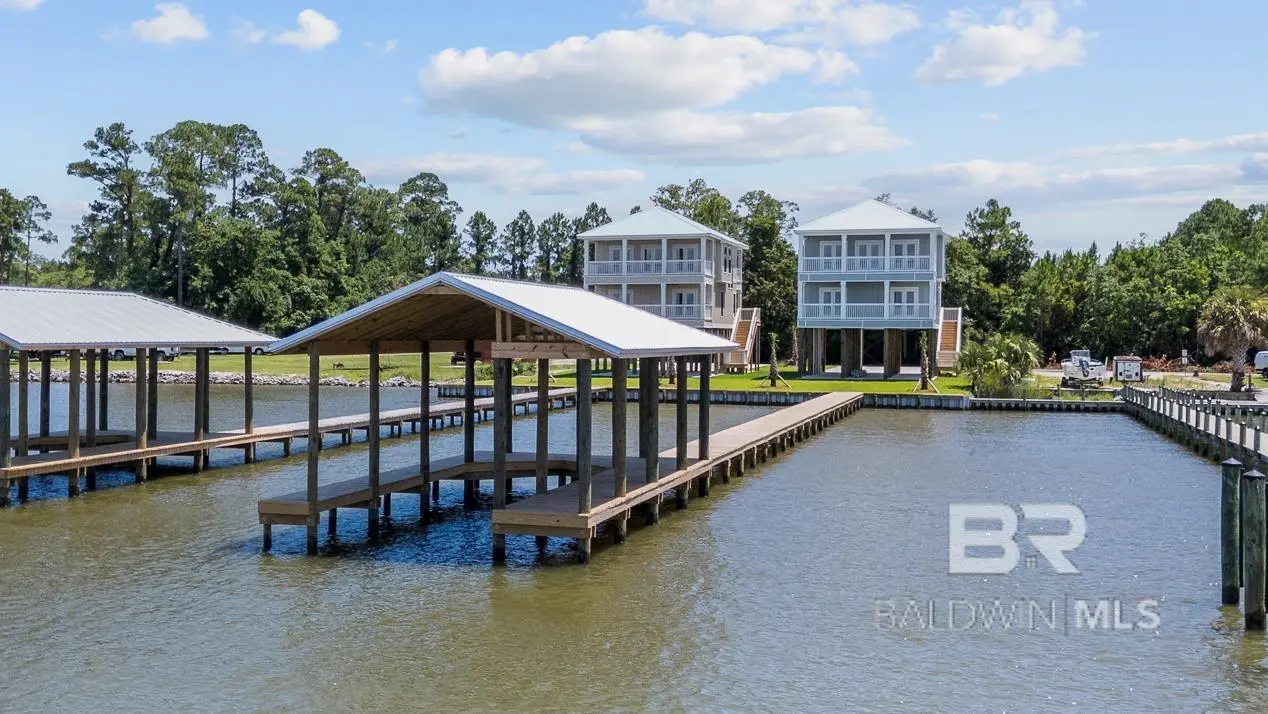 Photo of Listing #383103